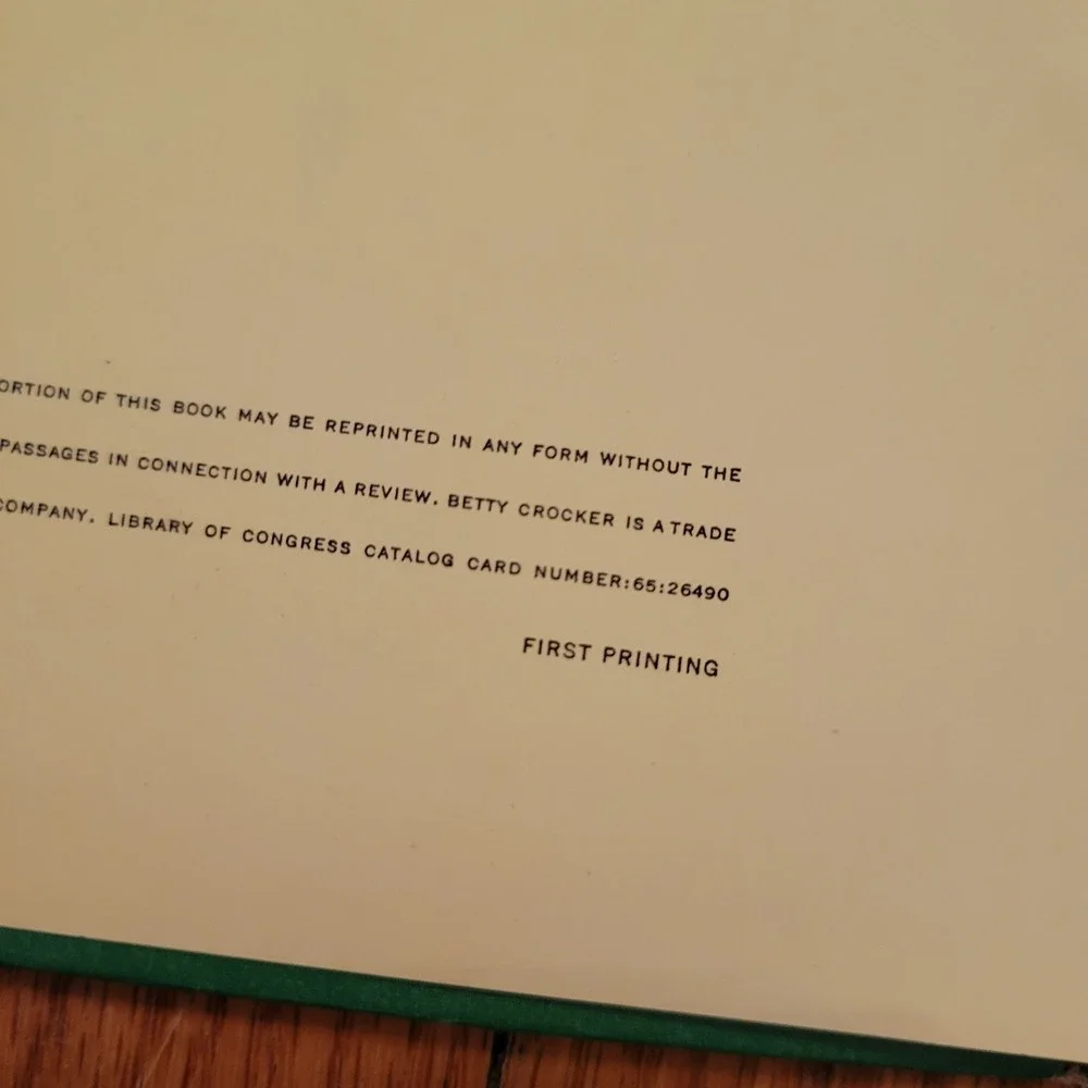 Betty Crocker Dinner‎ in Dish Cookbook 1965 First Edition Vintage Recipes Spiral